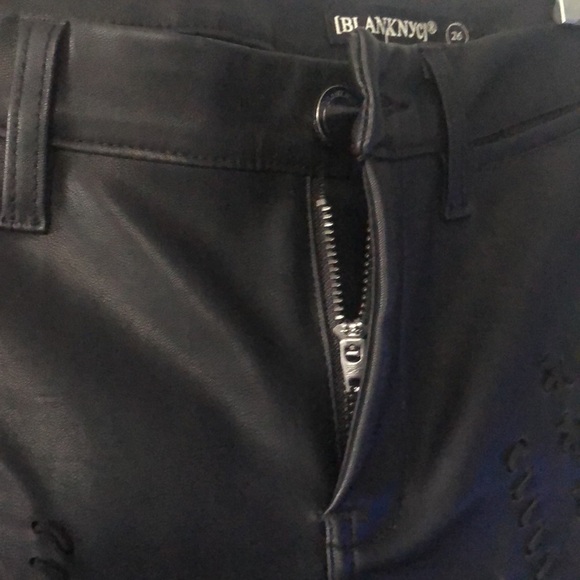 BLANK NYC Wake Up Call Faux Leather skinny pants - Picture 12 of 13